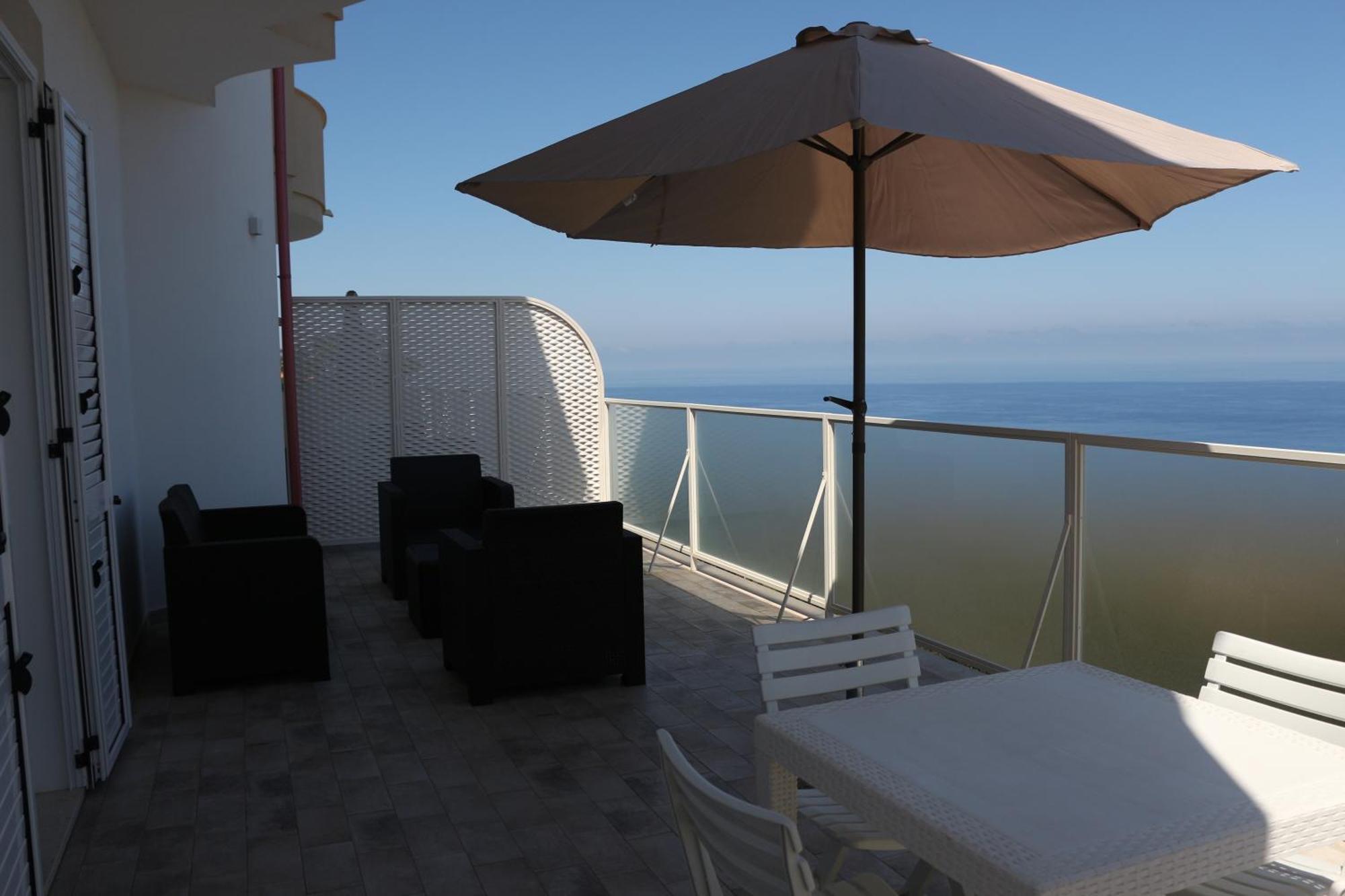 Bloom Tropea Aparthotel Ciaramiti Exterior photo